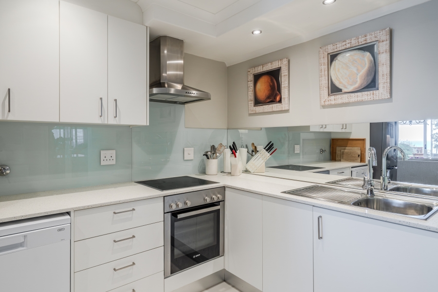 To Let 2 Bedroom Property for Rent in Bantry Bay Western Cape